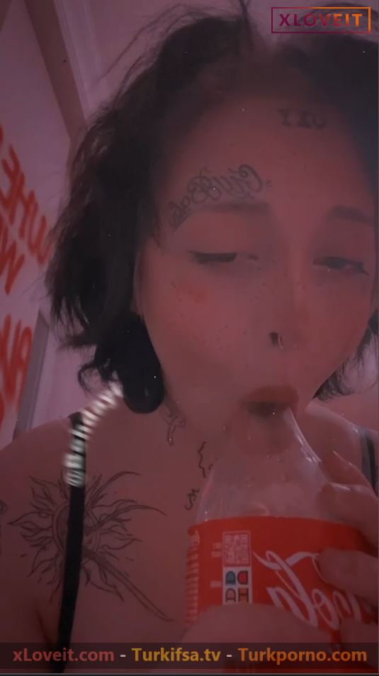 Misa Misu ifşa 1lt kola şişesine sakso çekti